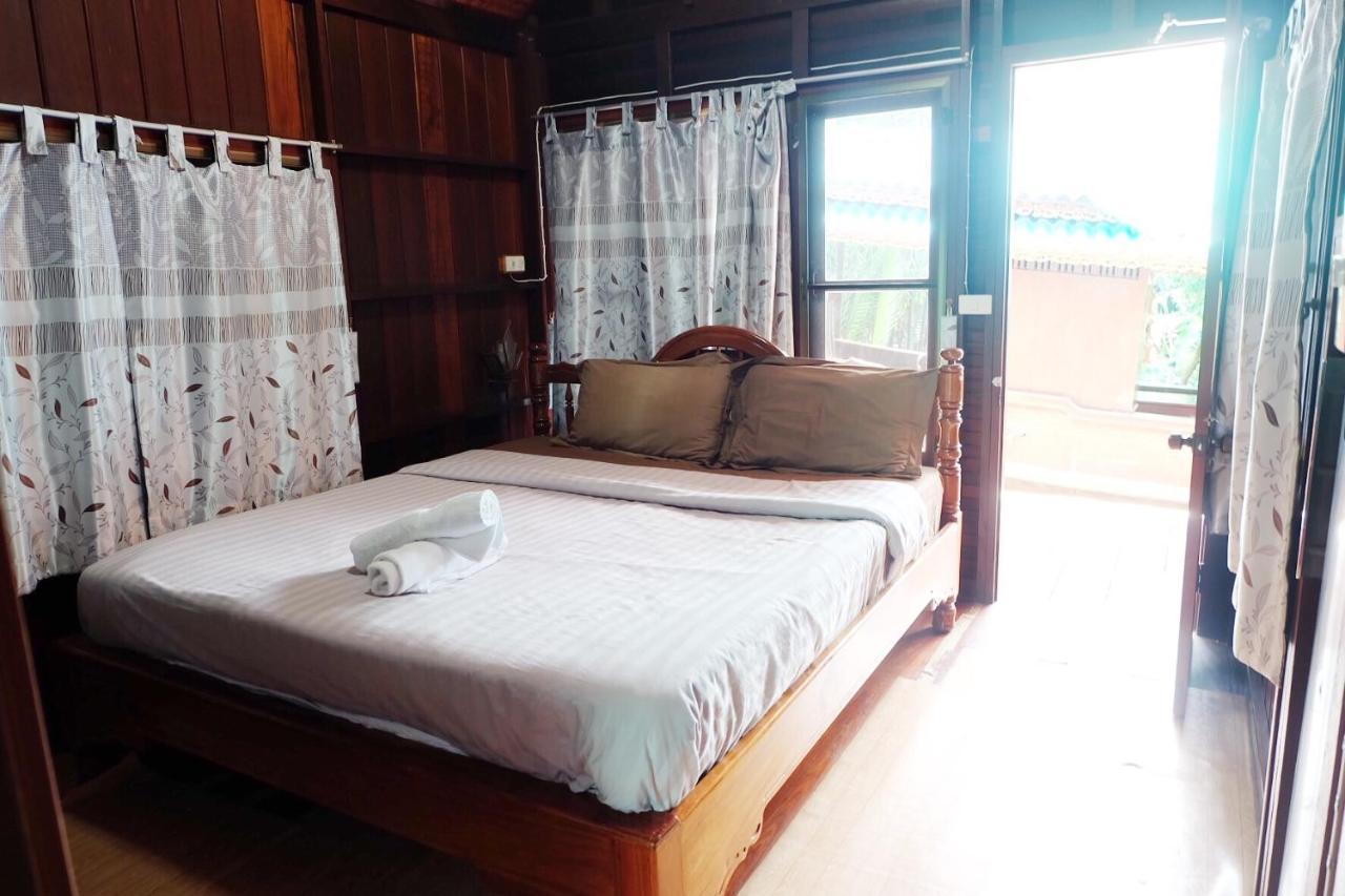 Ruennamyen Resort Amphawa Samut Songkhram Buitenkant foto