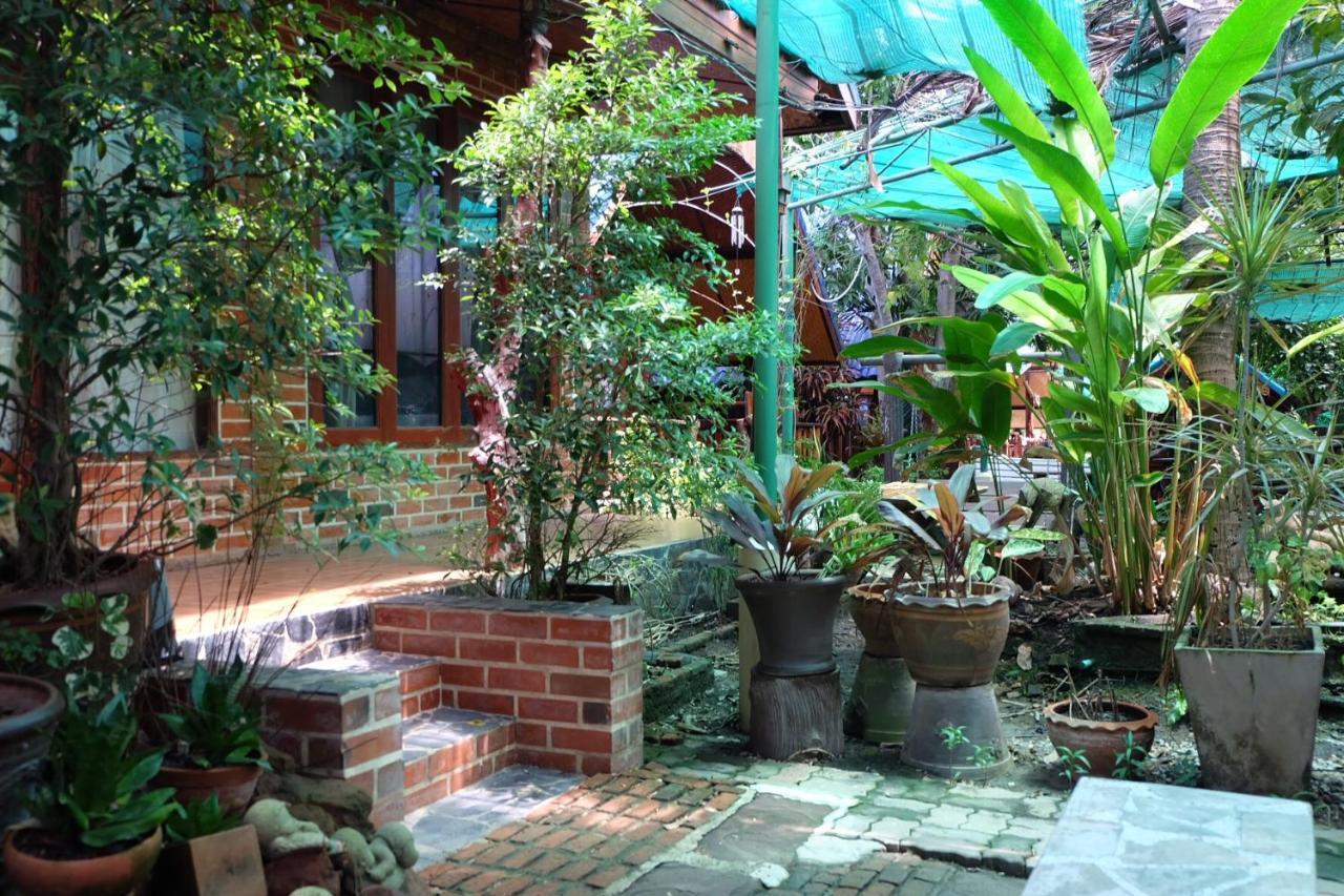 Ruennamyen Resort Amphawa Samut Songkhram Buitenkant foto