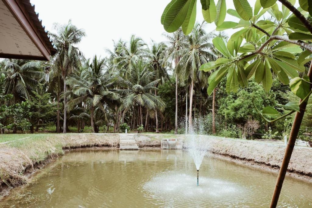 Ruennamyen Resort Amphawa Samut Songkhram Buitenkant foto