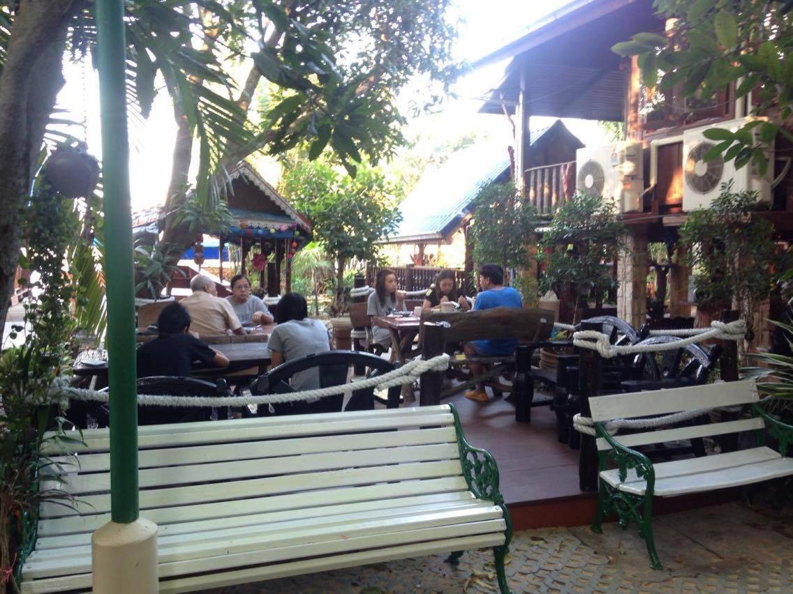 Ruennamyen Resort Amphawa Samut Songkhram Buitenkant foto